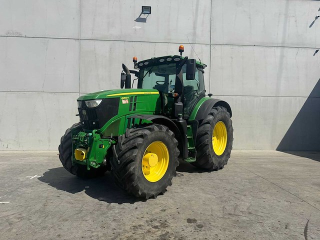 John deere - 6250r - 4-wheel drive tractor - 2017 - afbeelding 1 van  19