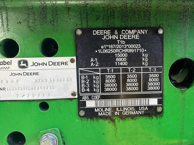 John deere - 6250r - 4-wheel drive tractor - 2017 - afbeelding 11 van  19