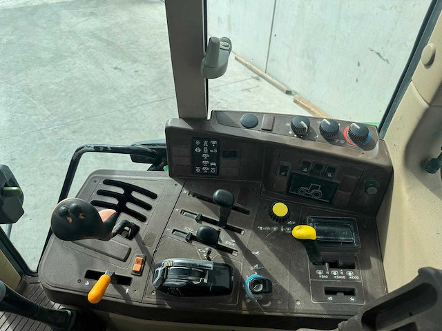John deere - 6510 - 4-wheel drive tractor - 2001 - afbeelding 6 van  17