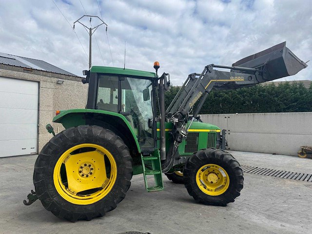 John deere - 6510 - 4-wheel drive tractor - 2001 - afbeelding 12 van  17