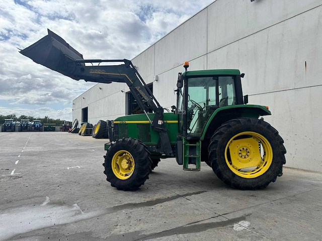 John deere - 6510 - 4-wheel drive tractor - 2001 - afbeelding 15 van  17