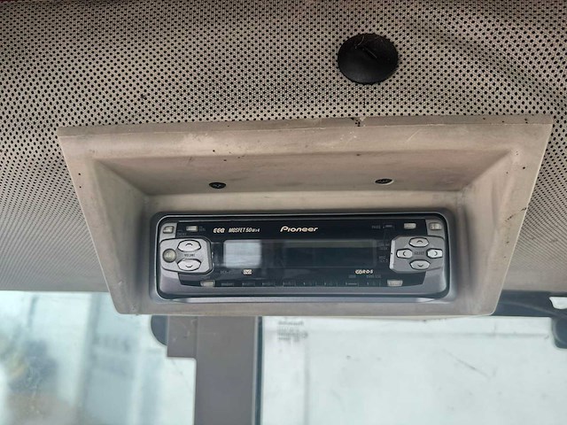 John deere - 6520 - 4-wheel drive tractor - 2002 - afbeelding 7 van  17