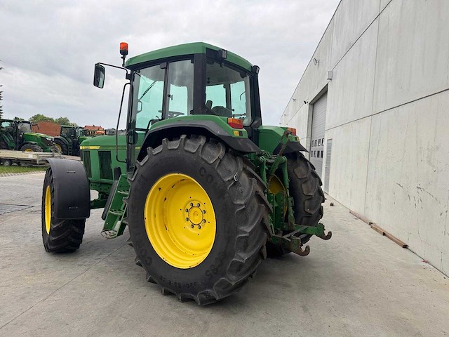 John deere - 6810 - 4-wheel drive tractor - 1998 - afbeelding 16 van  18