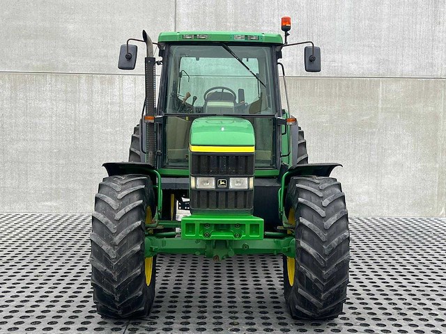 John deere - 6810 - 4-wheel drive tractor - 1999 - afbeelding 4 van  10