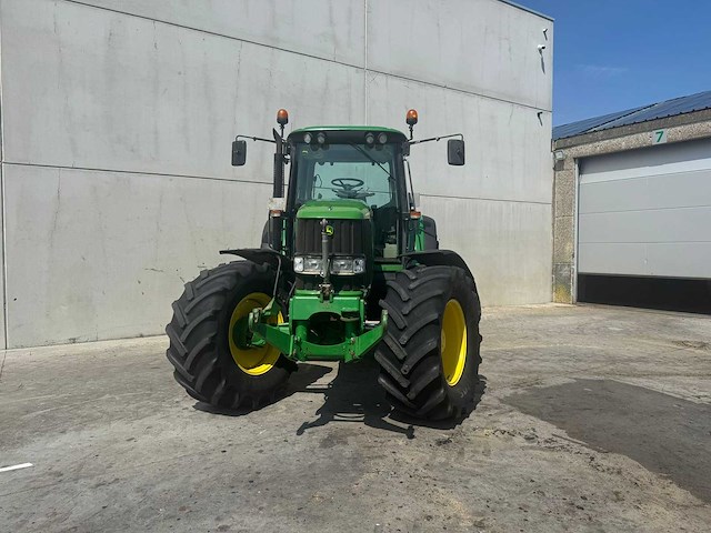 John deere - 6820 - 4-wheel drive tractor - 2001 - afbeelding 10 van  17