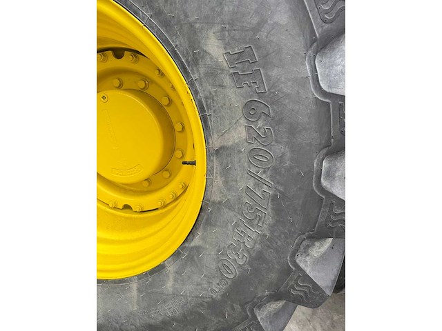 John deere - 7280r - 4-wheel drive tractor - 2012 - afbeelding 4 van  19