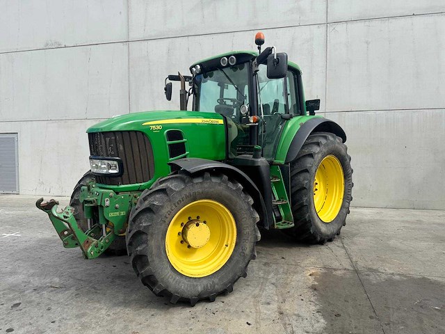 John deere - 7530 premium - 4-wheel drive tractor - 2007 - afbeelding 1 van  19