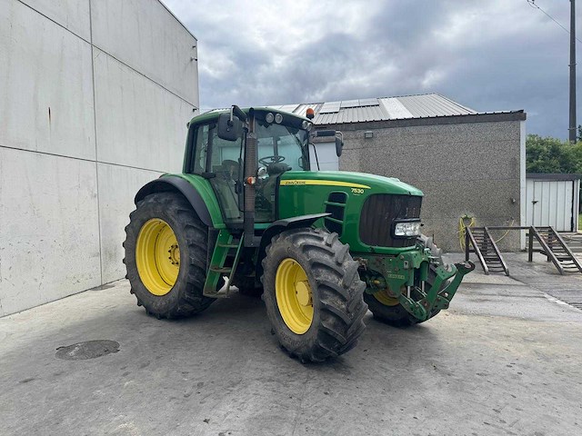 John deere - 7530 premium - 4-wheel drive tractor - 2007 - afbeelding 13 van  19