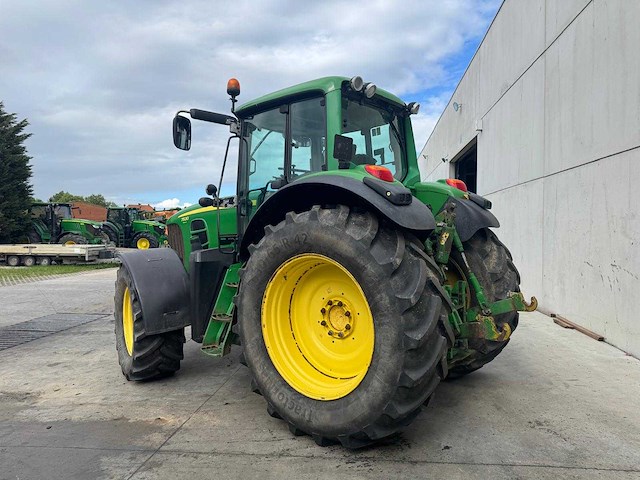 John deere - 7530 premium - 4-wheel drive tractor - 2007 - afbeelding 16 van  19