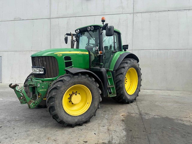 John deere - 7530 premium - 4-wheel drive tractor - 2007 - afbeelding 18 van  19