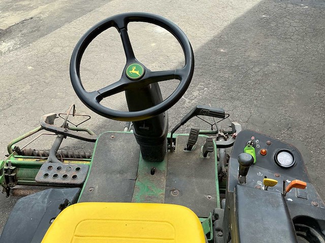 John deere 2500a grasoogstmachine - zitmaaier - afbeelding 3 van  14