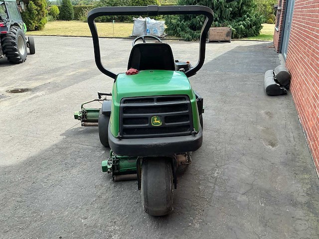 John deere 2500a grasoogstmachine - zitmaaier - afbeelding 10 van  14