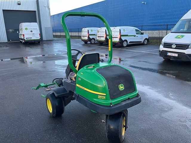 John deere 2500e zitmaaier - afbeelding 14 van  19