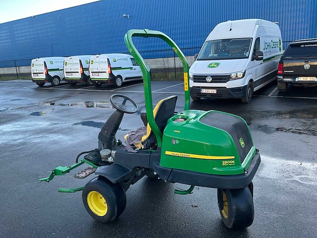 John deere 2500e zitmaaier - afbeelding 15 van  19