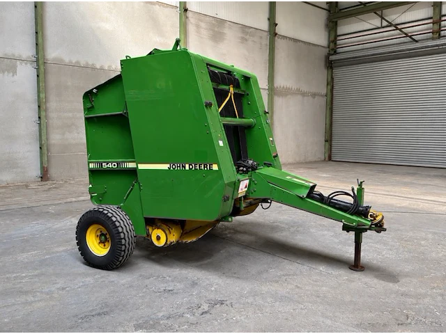 John deere 540 ronde balenpers - afbeelding 12 van  18
