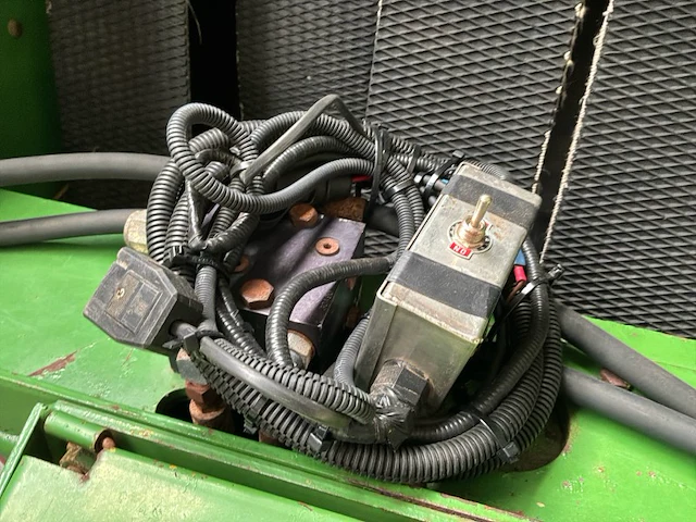 John deere 540 ronde balenpers - afbeelding 16 van  18