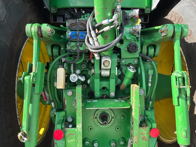 John deere 7280r vierwielaangedraven landbouwtractor - afbeelding 9 van  44