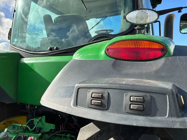 John deere 7280r vierwielaangedraven landbouwtractor - afbeelding 15 van  44