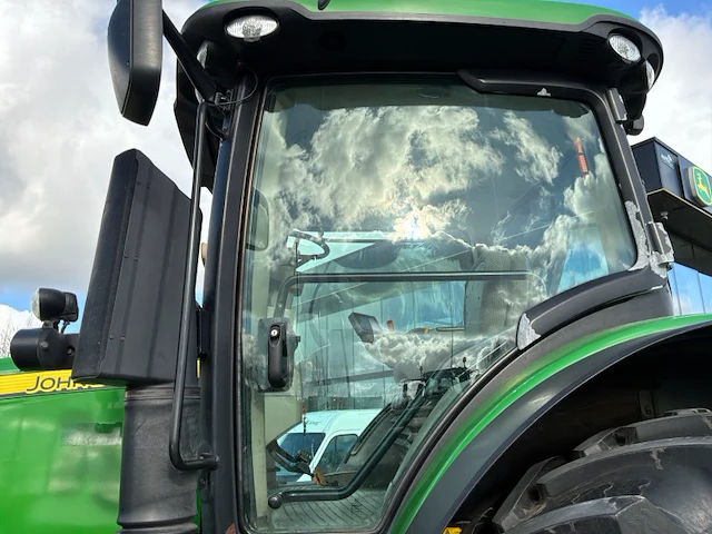 John deere 7280r vierwielaangedraven landbouwtractor - afbeelding 16 van  44