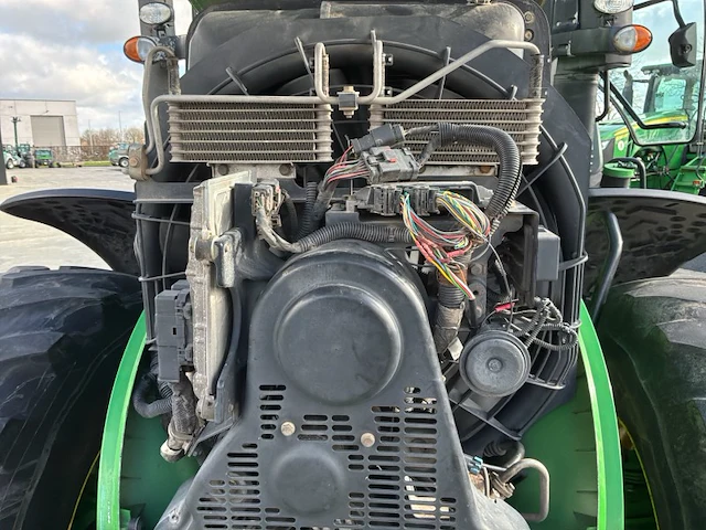 John deere 7280r vierwielaangedraven landbouwtractor - afbeelding 33 van  44