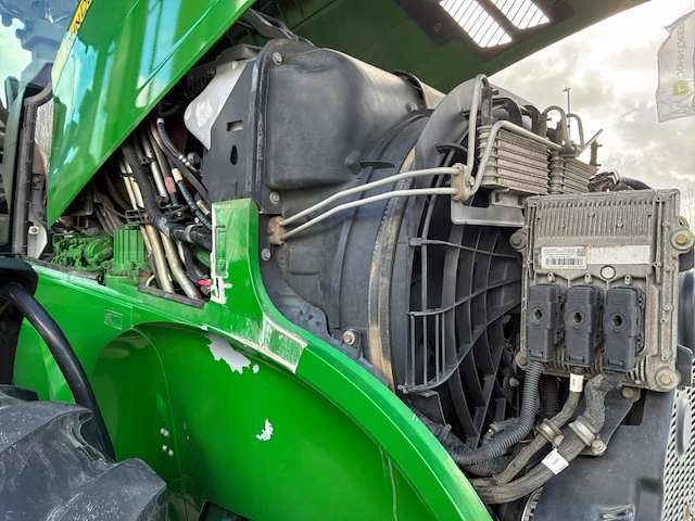 John deere 7280r vierwielaangedraven landbouwtractor - afbeelding 35 van  44