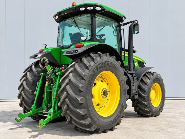 John deere 7280r vierwielaangedraven landbouwtractor - afbeelding 40 van  44