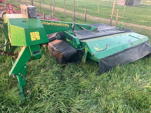 John deere cc328a grasoogstmachine - afbeelding 1 van  9