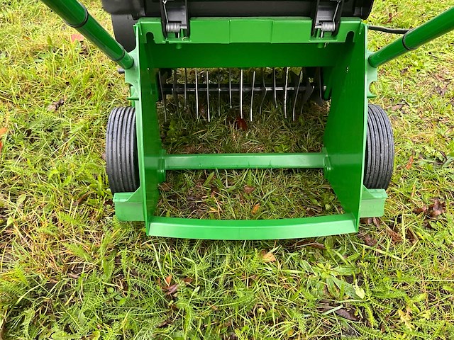 John deere d35re verticuteermachine - afbeelding 11 van  11