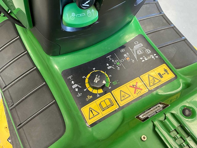 John deere ltr 180 zitmaaier - afbeelding 2 van  12