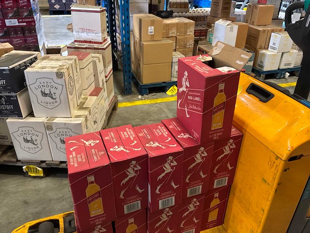 Johnnie walker red whiskey (36x) - afbeelding 2 van  2
