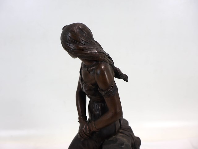 Jonge vrouw - e. carlier - afbeelding 15 van  18