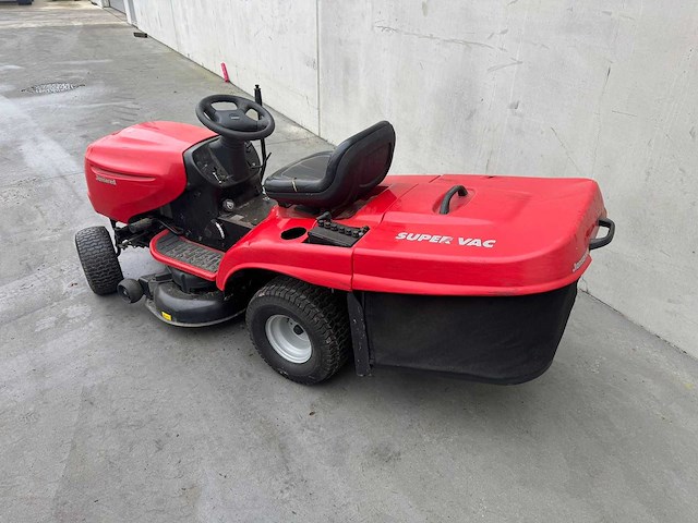 Jonsered - lt2115cm - ride on lawn mower - 2006 - afbeelding 11 van  13