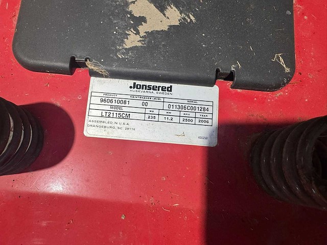Jonsered - lt2115cm - ride on lawn mower - 2006 - afbeelding 1 van  1