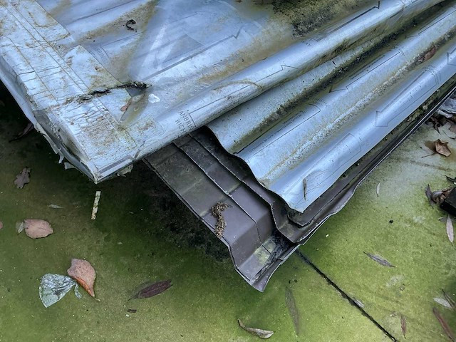 Joriside partij diverse pvc golfplaten en sandwichpanelen - afbeelding 5 van  6