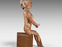 José vermeersch (1922-1997), sitting woman, 1969, terracotta 72 cm. (28.35 in.) - afbeelding 6 van  8