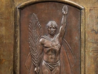 Joseph witterwulghe (1883-1967), a patinated bronze victory plaque 50 x 40 cm. (19.67 x 15 3/4 in.), frame: 40 x 21 cm. (15 3/4 x 8.26 in.) - afbeelding 4 van  4