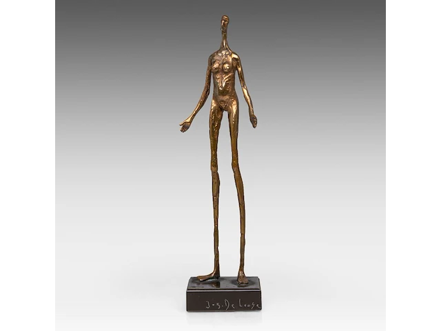 Joz de loose (1925-2011), 'hier ben ik', patinated bronze on a marble base. 28 cm. (11.01 in.) - afbeelding 1 van  10
