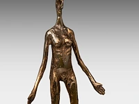Joz de loose (1925-2011), 'hier ben ik', patinated bronze on a marble base. 28 cm. (11.01 in.) - afbeelding 10 van  10