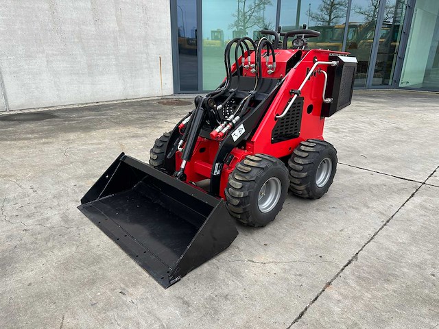 Jpc - 2025 - ht320 - mini - schranklader - afbeelding 12 van  25