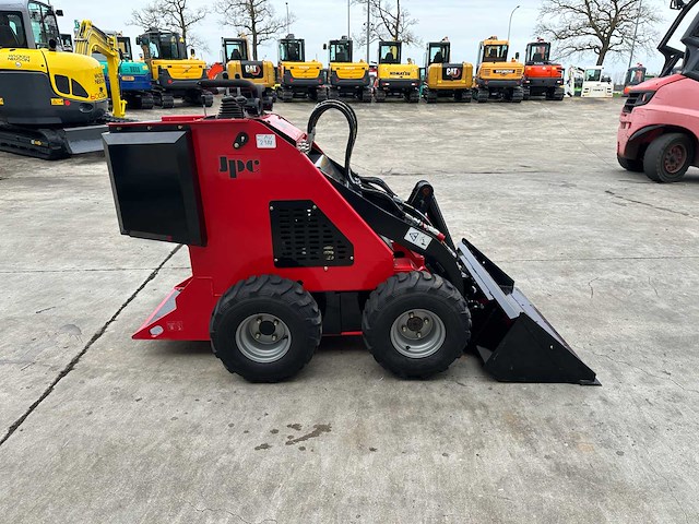 Jpc - 2025 - ht320 - mini - schranklader - afbeelding 18 van  21