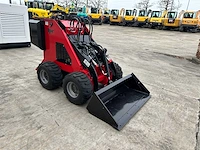 Jpc - 2025 - ht320 - mini-schranklader - afbeelding 17 van  22