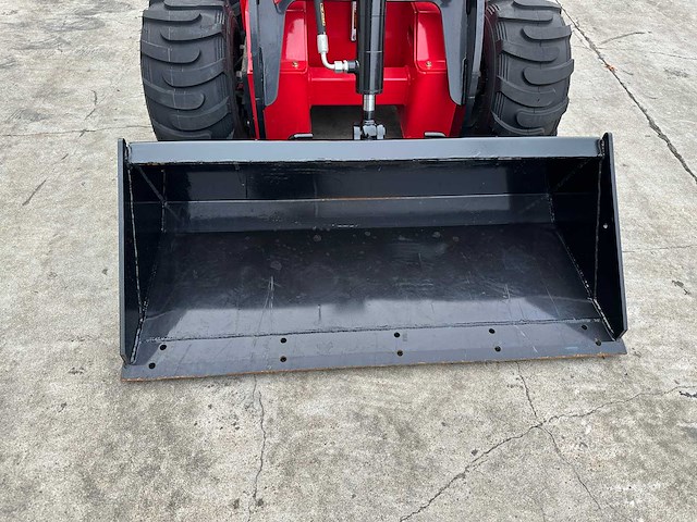 Jpc - 2025 - ht320 - mini-schranklader - afbeelding 9 van  22
