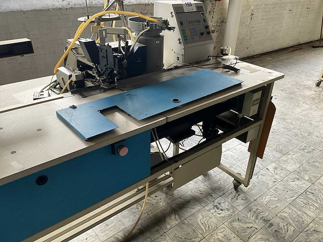 Juki acf-161 knopenaanzetautomaat - afbeelding 5 van  9