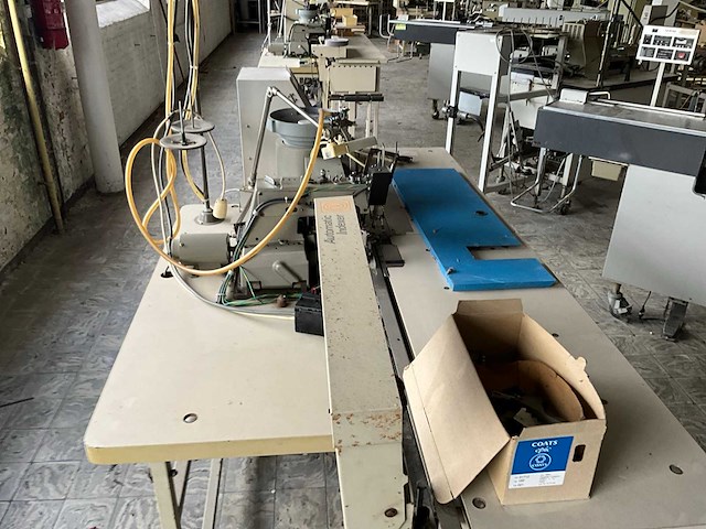 Juki acf-161 knopenaanzetautomaat - afbeelding 6 van  9