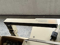 Juki acf-161 knopenaanzetautomaat - afbeelding 9 van  9