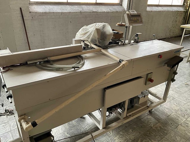 Juki acf-164-373n knopenaanzetautomaat - afbeelding 4 van  10
