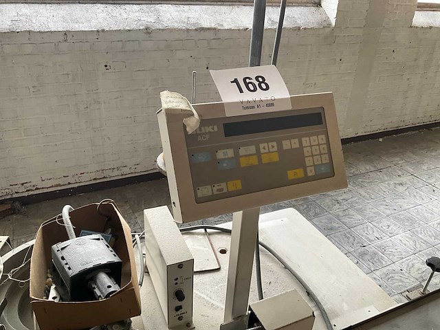 Juki acf-164-373n knopenaanzetautomaat - afbeelding 6 van  10