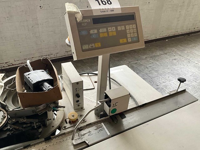 Juki acf-164-373n knopenaanzetautomaat - afbeelding 7 van  10