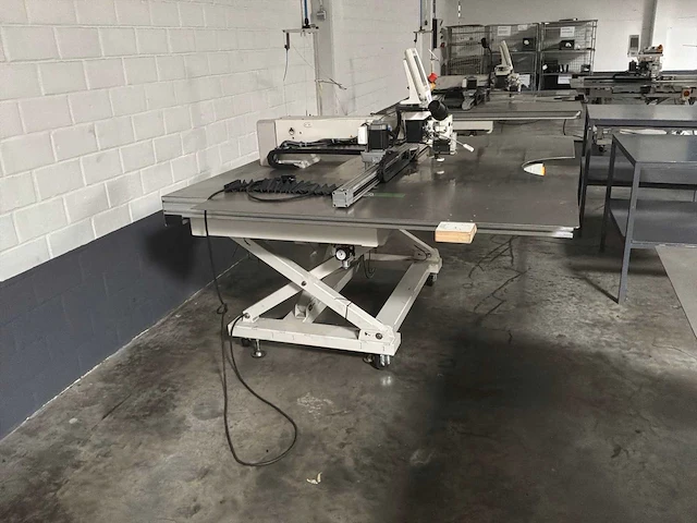 Juki ams-224en computergestuurde industriële naaimachine - afbeelding 7 van  14