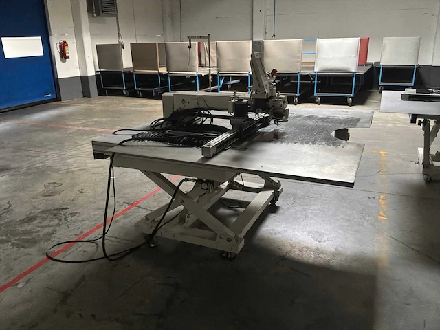Juki ams-224en computergestuurde industriële naaimachine - afbeelding 6 van  13